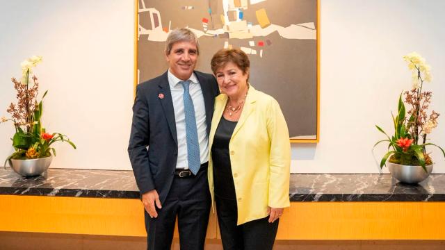 El FMI analiza habilitar un giro de US$1.000 millones para la Argentina