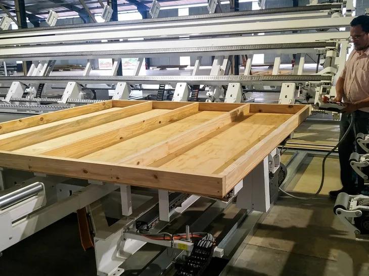La industria aflojó otra vez y la maquinaria quedó parada en más de cuatro de cada diez casos