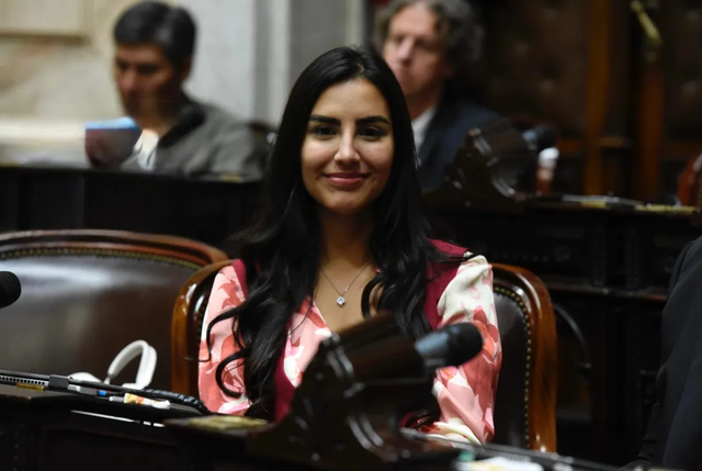 Impulsan un agravante penal para delitos cometidos por autoridades en funciones