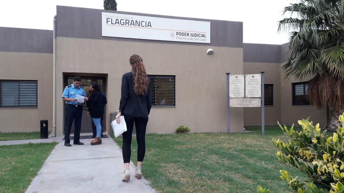 Se llevó una bici de la vereda, las cámaras lo marcaron y terminó tras las rejas