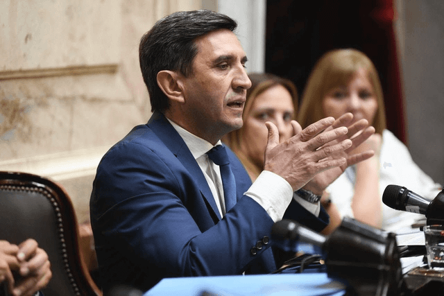 Andino cuestionó la reforma del Banco Central y marcó diferencias con el plan de Milei