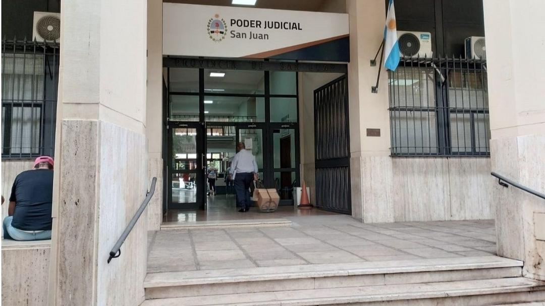 Condenan a una mujer por una estafa con garrafas en redes sociales que superó $1,9 millones