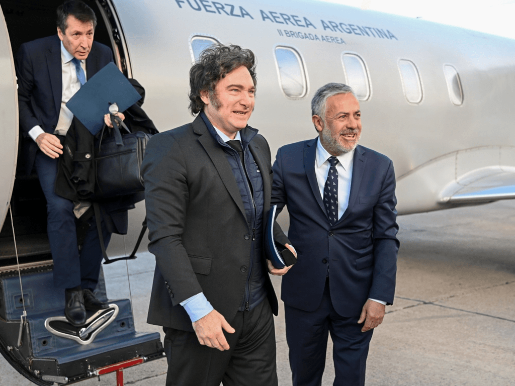 Milei viaja a Ecuador y Colombia para ver a Noboa y asistir a la asunción en Cali