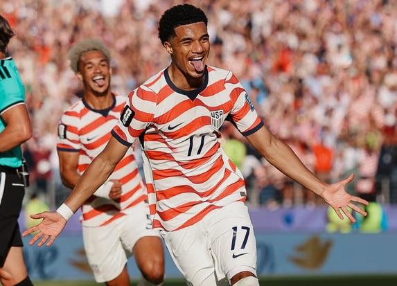 Estados Unidos resolvió el duelo ante Bosnia y ya piensa en Bélgica