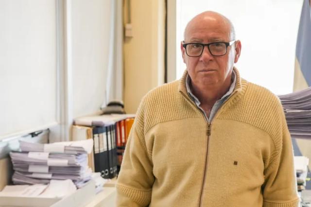 Imputaron al juez Enrique Mattar por un choque con un motociclista herido en Capital