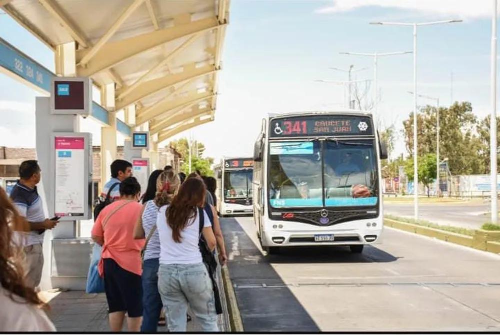 Se levantó el paro de colectivos y este jueves habrá servicio normal en San Juan