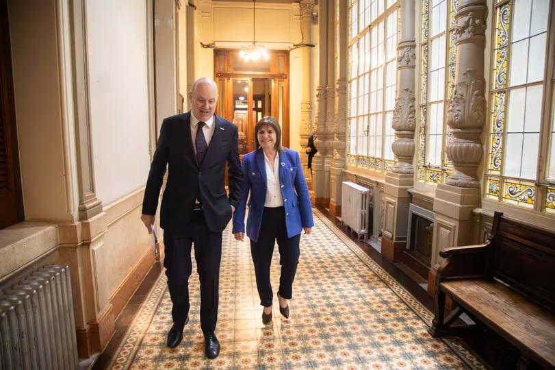 El oficialismo acomodó el proyecto y vuelve al debate por la compra de tierras