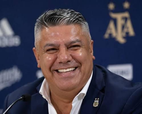La AFA negó que la Justicia de Estados Unidos haya citado a Claudio Tapia y retenido su celular