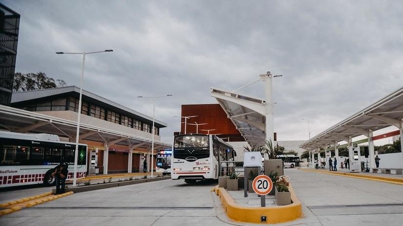 La pelea por los colectivos en San Juan ya no parece un simple papelón administrativo