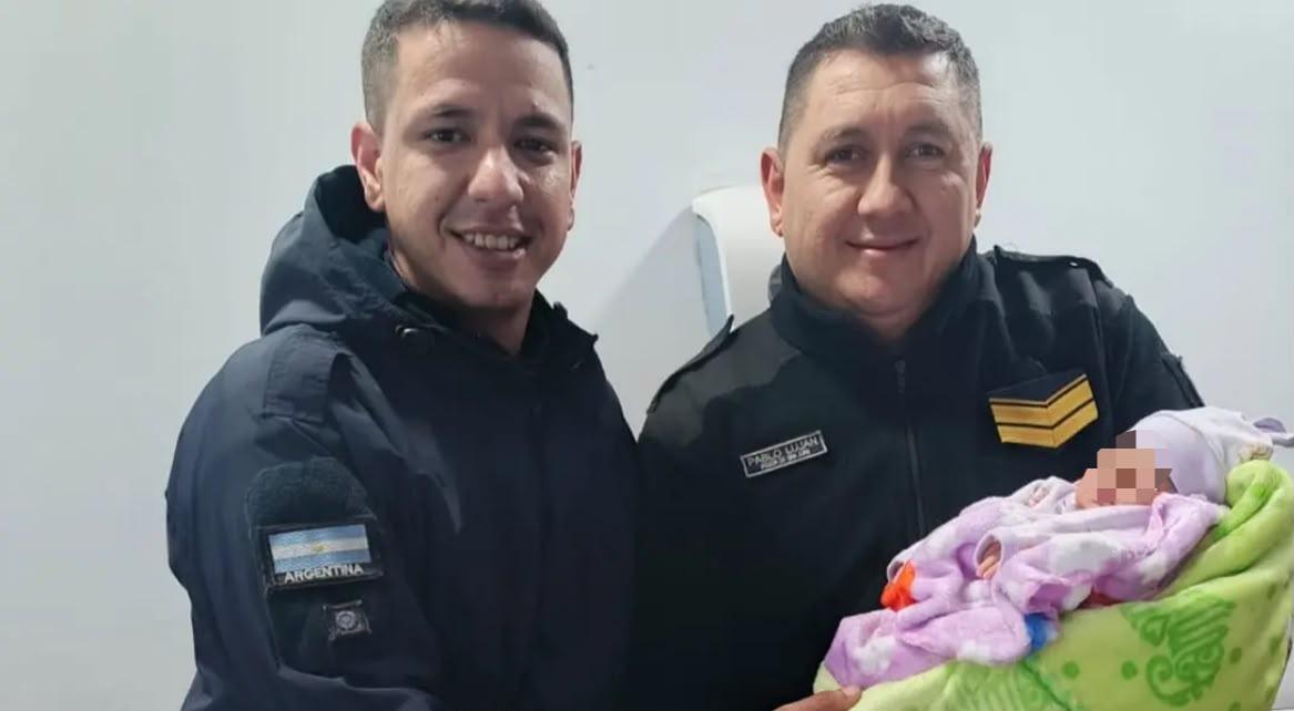 Policías asistieron un parto urgente en una casa de barrio San Cayetano