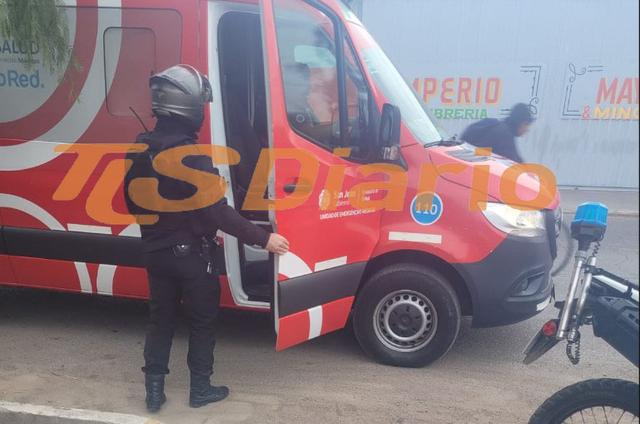 Un policía practicó RCP y reanimó a un bebé que no respondía en la vía pública