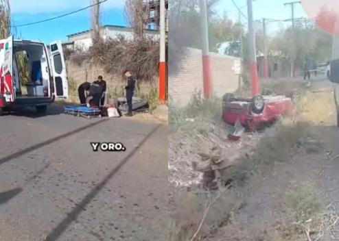 Un auto volcó en Chimbas y terminó dentro de una zanja