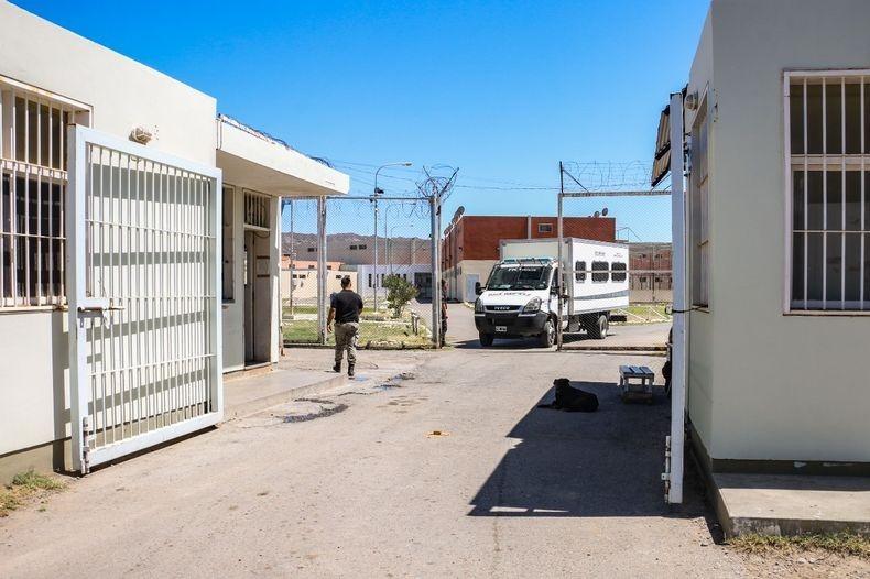 Un preso desató un escándalo en el penal, hubo heridos y ahora suma otra causa