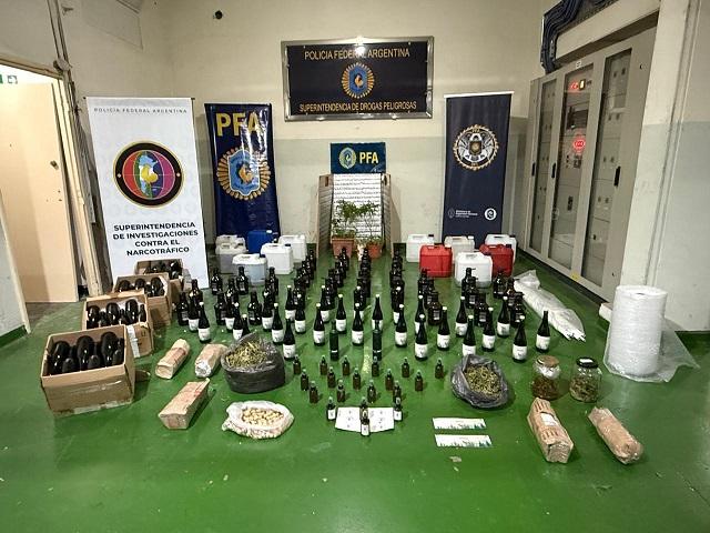 Cayó una pareja que vendía una bebida con fernet y cannabis por redes