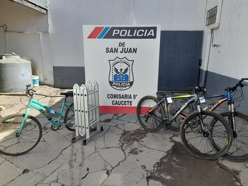 Tres detenidos y un botín insólito: bicicletas y una escalera terminaron secuestradas