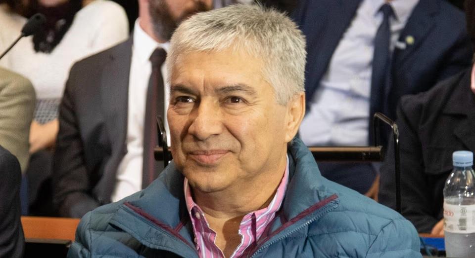 Lázaro Báez fue internado de urgencia por una neumonía