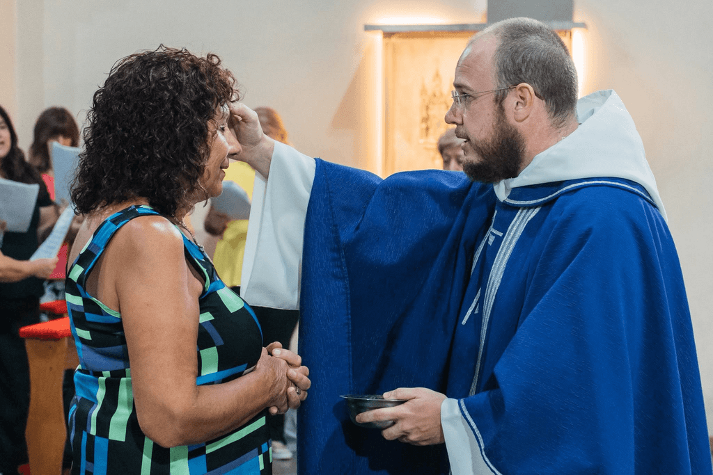 Jorge Carrascosa reunió otra vez a los fieles en Villa Krause con una forma cercana de hacer Iglesia