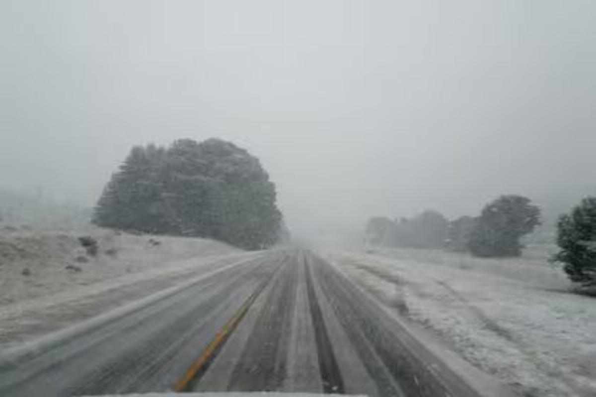 Las rutas nacionales están habilitadas, pero advierten por hielo, nieve y niebla en varios tramos